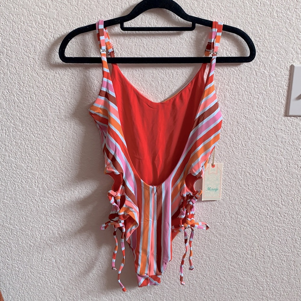 MAAJI multicolour one-piece swim. Reversible💗
